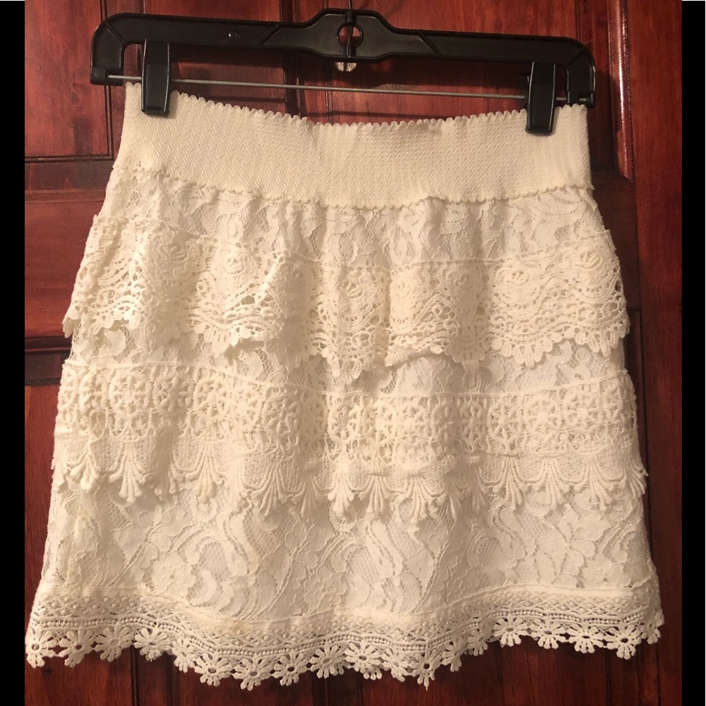 Altar’d State Lace mini-skirt - Picture 1 of 3